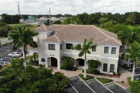 Propiedad comercial en alquiler en North Port, Florida, 1893.35 m2 № 1828633 - foto 5