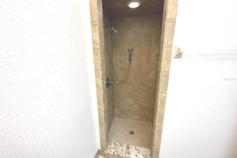 Condo in Winter Haven, Florida, 2 bedrooms № 2237625 - photo 22