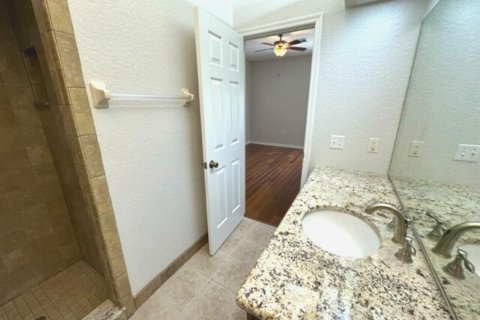 Condo in Winter Haven, Florida, 2 bedrooms № 2237625 - photo 20