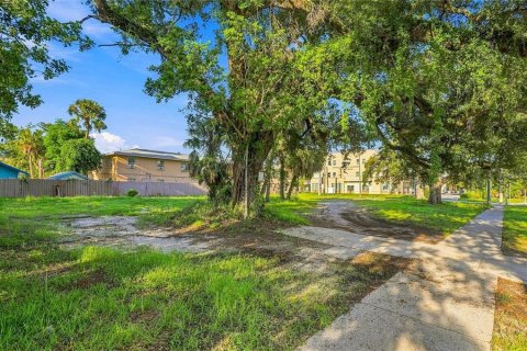 Commercial property in Sarasota, Florida 23 bedrooms, 635.27 sq.m. № 2393992 - photo 25