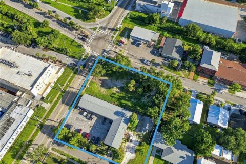 Commercial property in Sarasota, Florida 23 bedrooms, 635.27 sq.m. № 2393992 - photo 13