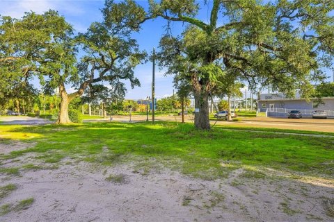 Commercial property in Sarasota, Florida 23 bedrooms, 635.27 sq.m. № 2393992 - photo 27