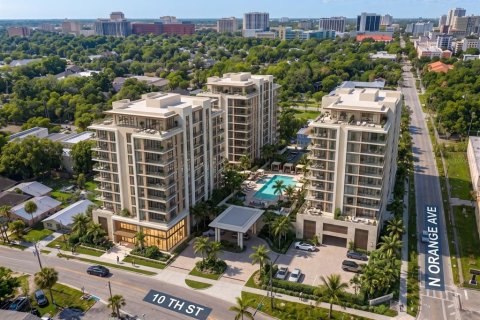 Commercial property in Sarasota, Florida 23 bedrooms, 635.27 sq.m. № 2393992 - photo 4
