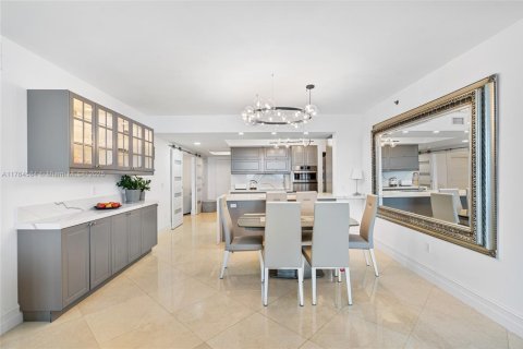 Copropriété à louer à Hallandale Beach, Floride: 3 chambres, 155.61 m2 № 1698868 - photo 5