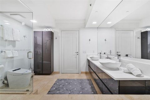 Copropriété à louer à Hallandale Beach, Floride: 3 chambres, 155.61 m2 № 1698868 - photo 19