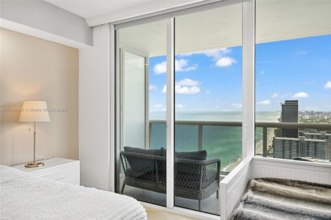 Copropriété à louer à Hallandale Beach, Floride: 3 chambres, 155.61 m2 № 1698868 - photo 24
