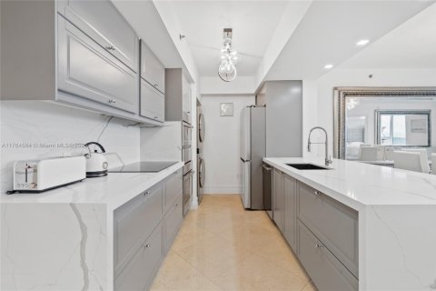 Copropriété à louer à Hallandale Beach, Floride: 3 chambres, 155.61 m2 № 1698868 - photo 13