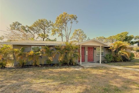 Apartamento en alquiler en Englewood, Florida, 2 dormitorios, 66.33 m2 № 2097481 - foto 10
