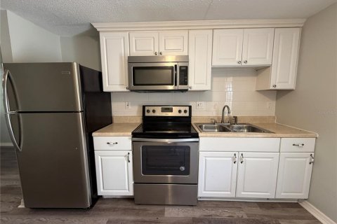 Apartamento en alquiler en Englewood, Florida, 2 dormitorios, 66.33 m2 № 2097481 - foto 5