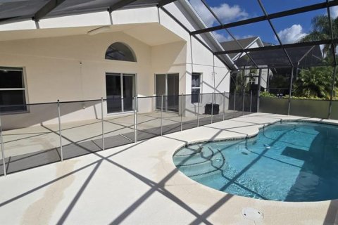 House in Davenport, Florida 4 bedrooms, 170.01 sq.m. № 1883214 - photo 22