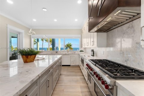 Casa en venta en Islamorada, Village of Islands, Florida, 6 dormitorios, 705.13 m2 № 2040182 - foto 15