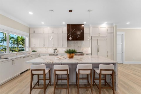 Casa en venta en Islamorada, Village of Islands, Florida, 6 dormitorios, 705.13 m2 № 2040182 - foto 14