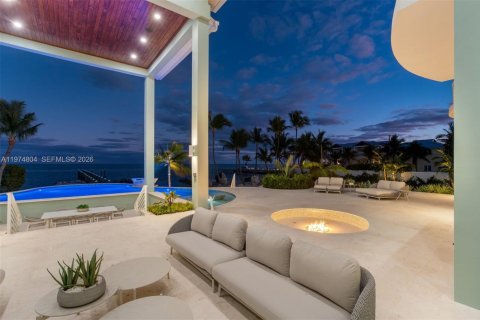 Casa en venta en Islamorada, Village of Islands, Florida, 6 dormitorios, 705.13 m2 № 2040182 - foto 6