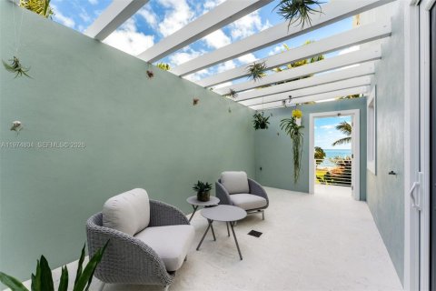Casa en venta en Islamorada, Village of Islands, Florida, 6 dormitorios, 705.13 m2 № 2040182 - foto 27