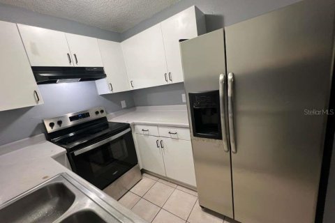 Villa ou maison à louer à Tampa, Floride: 3 chambres, 125.98 m2 № 2124596 - photo 4