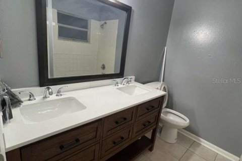 Villa ou maison à louer à Tampa, Floride: 3 chambres, 125.98 m2 № 2124596 - photo 6