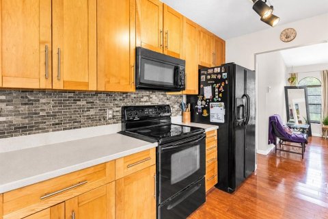 Casa en venta en Orlando, Florida, 3 dormitorios, 119.75 m2 № 2221283 - foto 15