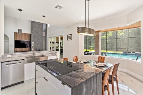 Casa en venta en Orlando, Florida, 5 dormitorios, 444.91 m2 № 1917622 - foto 17