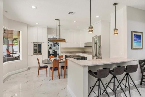 Casa en venta en Orlando, Florida, 5 dormitorios, 444.91 m2 № 1917622 - foto 14