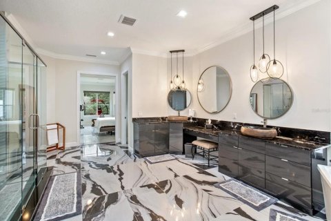Casa en venta en Orlando, Florida, 5 dormitorios, 444.91 m2 № 1917622 - foto 25