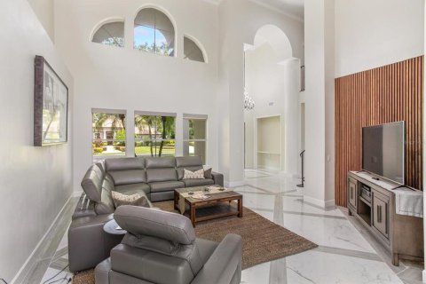 Casa en venta en Orlando, Florida, 5 dormitorios, 444.91 m2 № 1917622 - foto 9
