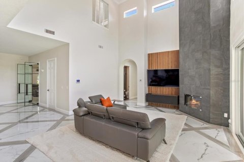 Casa en venta en Orlando, Florida, 5 dormitorios, 444.91 m2 № 1917622 - foto 20
