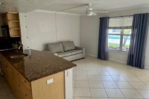 Condominio en alquiler en Fort Lauderdale, Florida, 1 dormitorio, 53.88 m2 № 2147023 - foto 4
