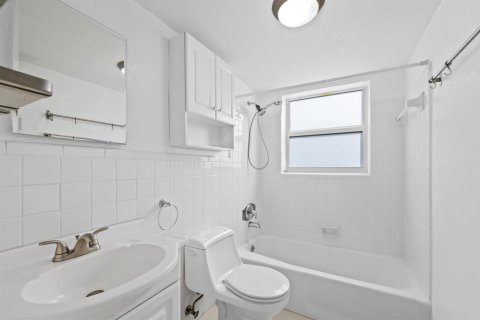 Condominio en alquiler en Fort Lauderdale, Florida, 1 dormitorio, 53.88 m2 № 2147023 - foto 29