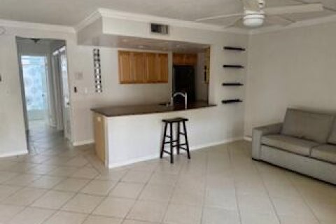 Condominio en alquiler en Fort Lauderdale, Florida, 1 dormitorio, 53.88 m2 № 2147023 - foto 3