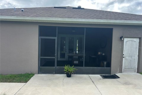 Casa en venta en Deltona, Florida, 4 dormitorios, 217.11 m2 № 2267469 - foto 19