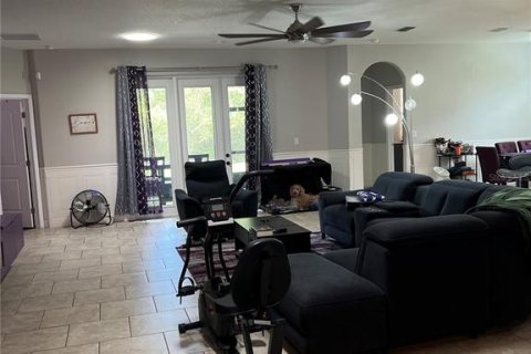 Casa en venta en Deltona, Florida, 4 dormitorios, 217.11 m2 № 2267469 - foto 8