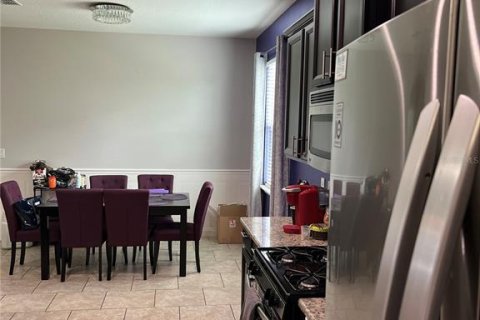 Casa en venta en Deltona, Florida, 4 dormitorios, 217.11 m2 № 2267469 - foto 11