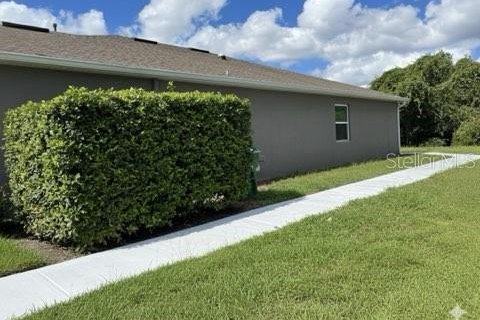 Casa en venta en Deltona, Florida, 4 dormitorios, 217.11 m2 № 2267469 - foto 18