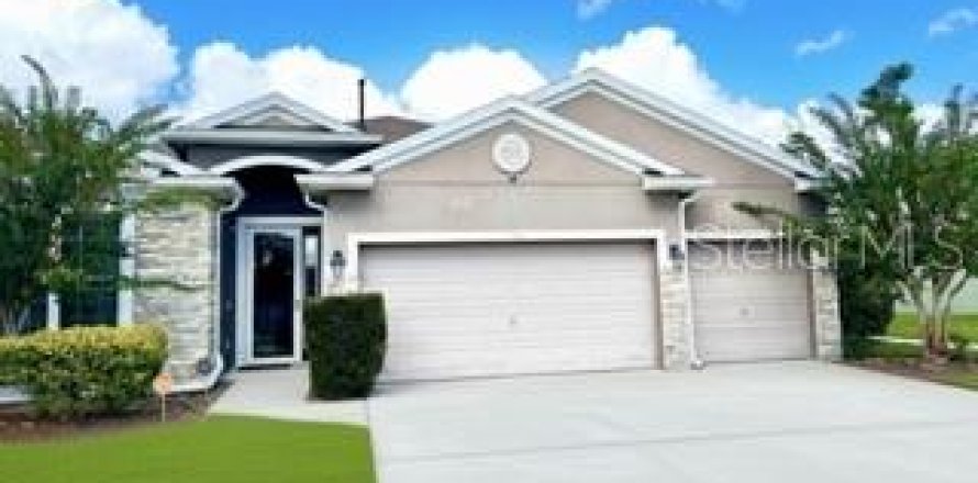 Casa en Deltona, Florida 4 dormitorios, 217.11 m2 № 2267469