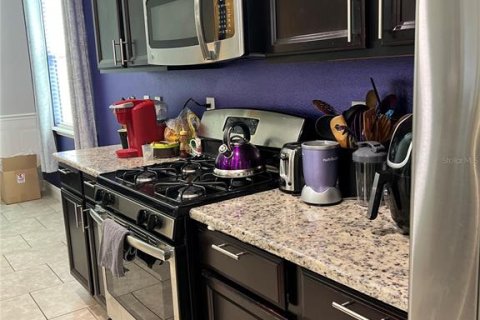 Casa en venta en Deltona, Florida, 4 dormitorios, 217.11 m2 № 2267469 - foto 10