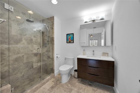 Condo in Coral Gables, Florida, 2 bedrooms  № 1445374 - photo 7