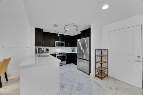 Condo in Coral Gables, Florida, 2 bedrooms  № 1445374 - photo 25