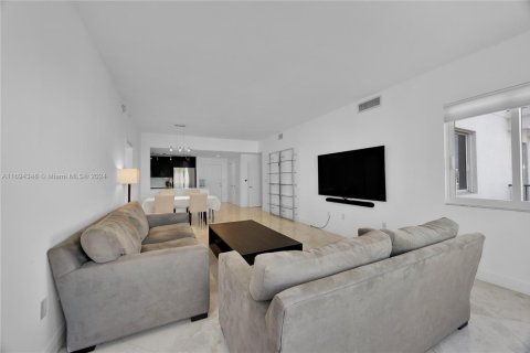 Condo in Coral Gables, Florida, 2 bedrooms  № 1445374 - photo 23