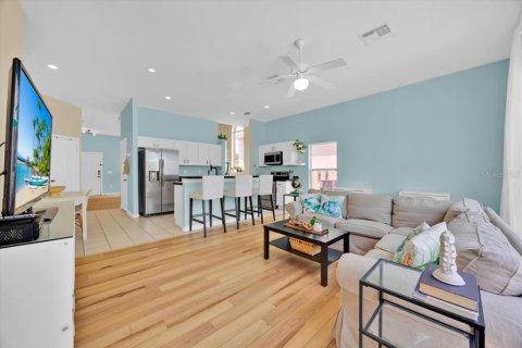House in Davenport, Florida 5 bedrooms, 217.86 sq.m. № 1806911 - photo 17