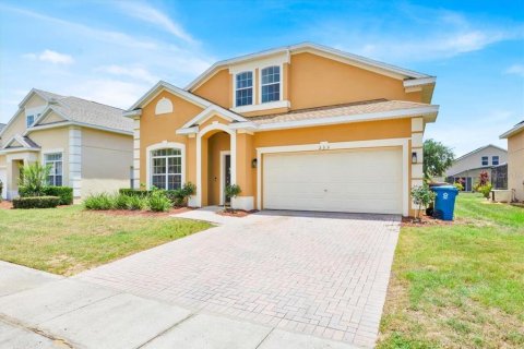 House in Davenport, Florida 5 bedrooms, 217.86 sq.m. № 1806911 - photo 2