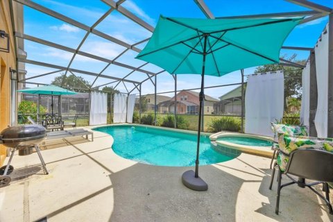 House in Davenport, Florida 5 bedrooms, 217.86 sq.m. № 1806911 - photo 28