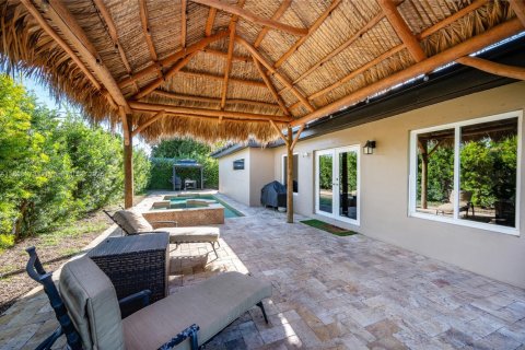 Casa en venta en Miami, Florida, 4 dormitorios, 162.39 m2 № 1951091 - foto 4