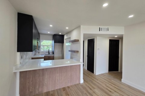 Copropriété à vendre à Sunrise, Floride: 2 chambres, 78.97 m2 № 2146974 - photo 15
