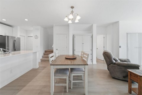 Adosado en venta en Kissimmee, Florida, 4 dormitorios, 178.19 m2 № 2129426 - foto 10