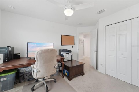 Adosado en venta en Kissimmee, Florida, 4 dormitorios, 178.19 m2 № 2129426 - foto 25