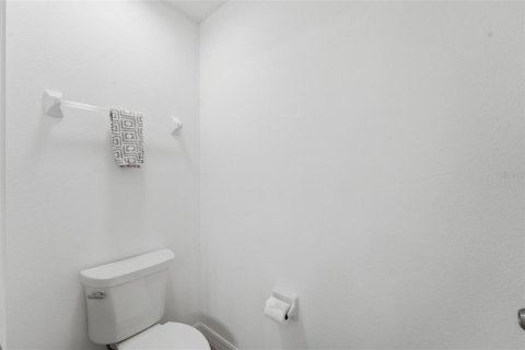 Adosado en venta en Kissimmee, Florida, 4 dormitorios, 178.19 m2 № 2129426 - foto 28