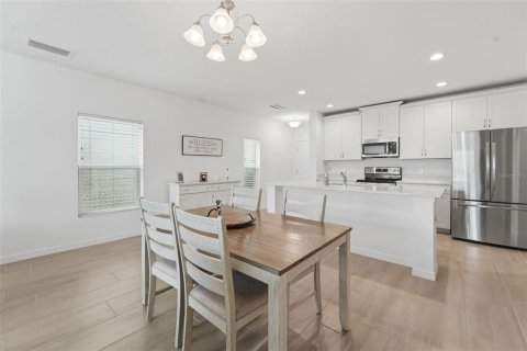 Adosado en venta en Kissimmee, Florida, 4 dormitorios, 178.19 m2 № 2129426 - foto 9