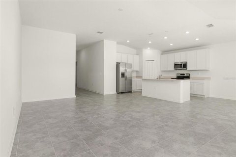 House in Kissimmee, Florida 4 bedrooms, 178.56 sq.m. № 1652261 - photo 18