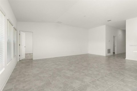 House in Kissimmee, Florida 4 bedrooms, 178.56 sq.m. № 1652261 - photo 17