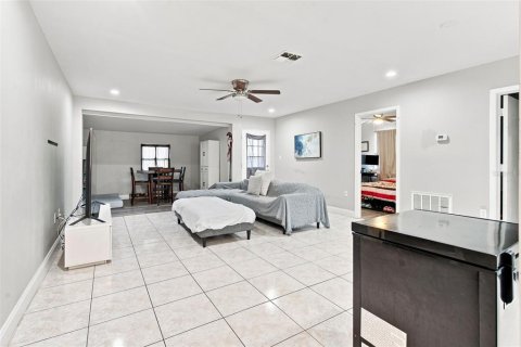 Villa ou maison à vendre à Poinciana, Floride: 3 chambres, 91.79 m2 № 2291833 - photo 10